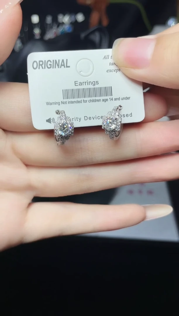 合成立方氧化锆925银编号F0132 莫桑FL