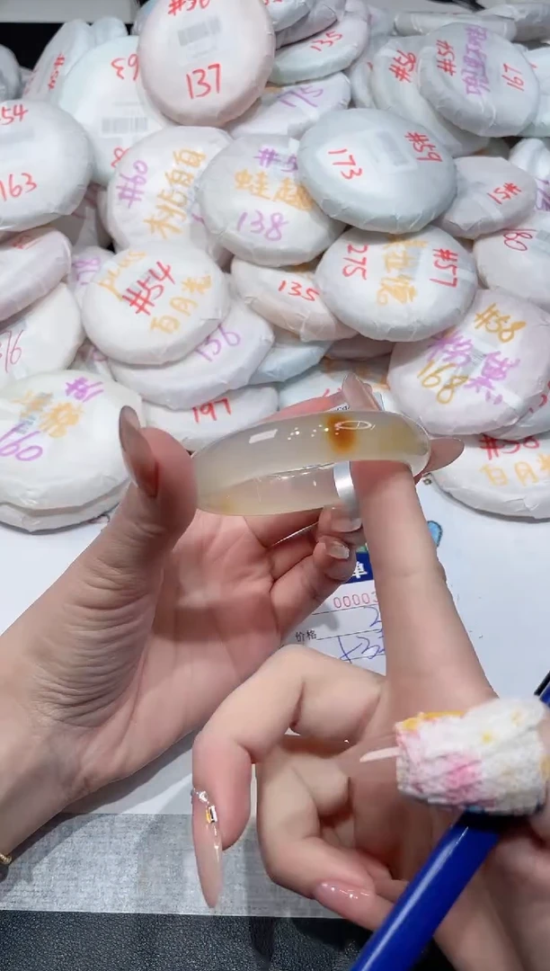 【闪购商品】玛瑙/玉髓手镯未镶嵌-388