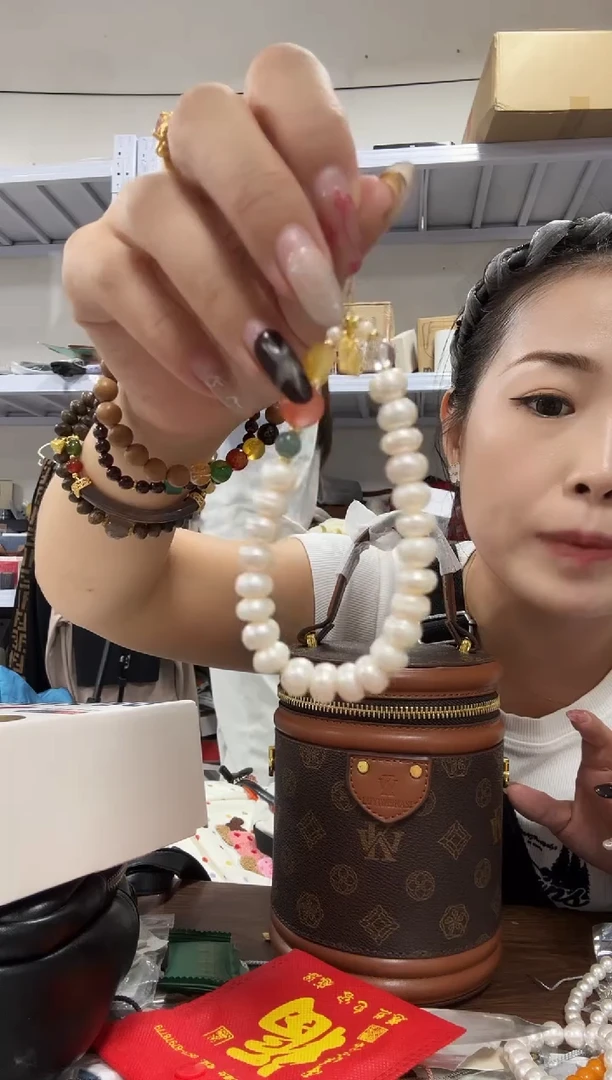PVC没关注的关注一下主播馒头珠