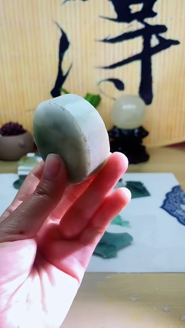 翡翠未镶嵌颈饰翡翠003