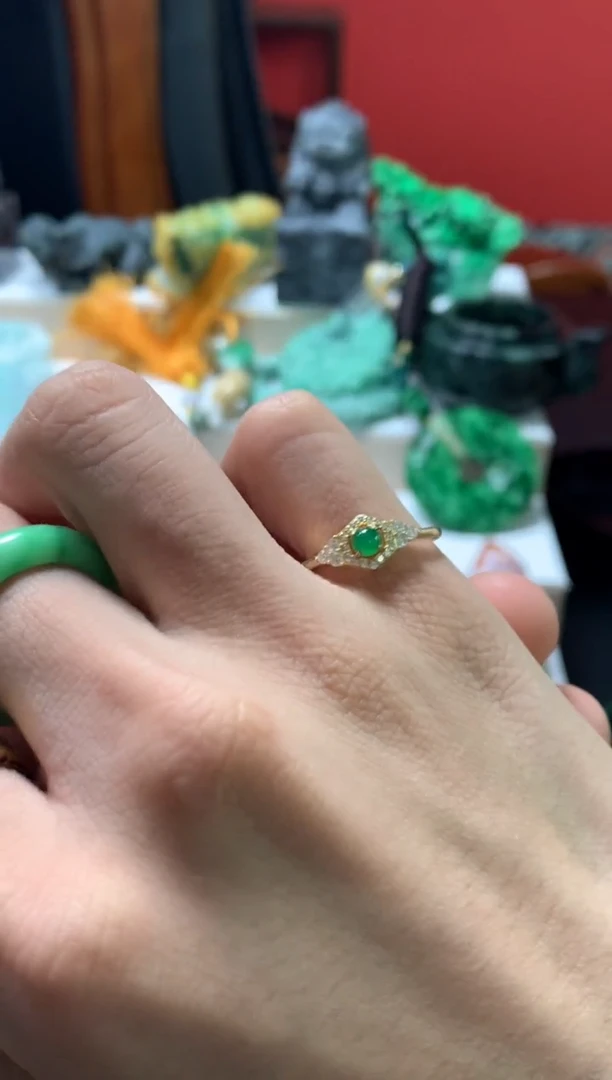 颈饰未镶嵌翡翠缅甸翡翠