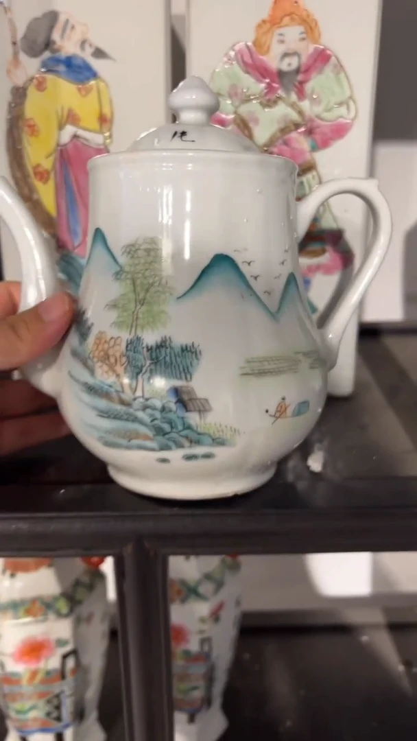 摆件瓷摆件瓷摆件山水大壶