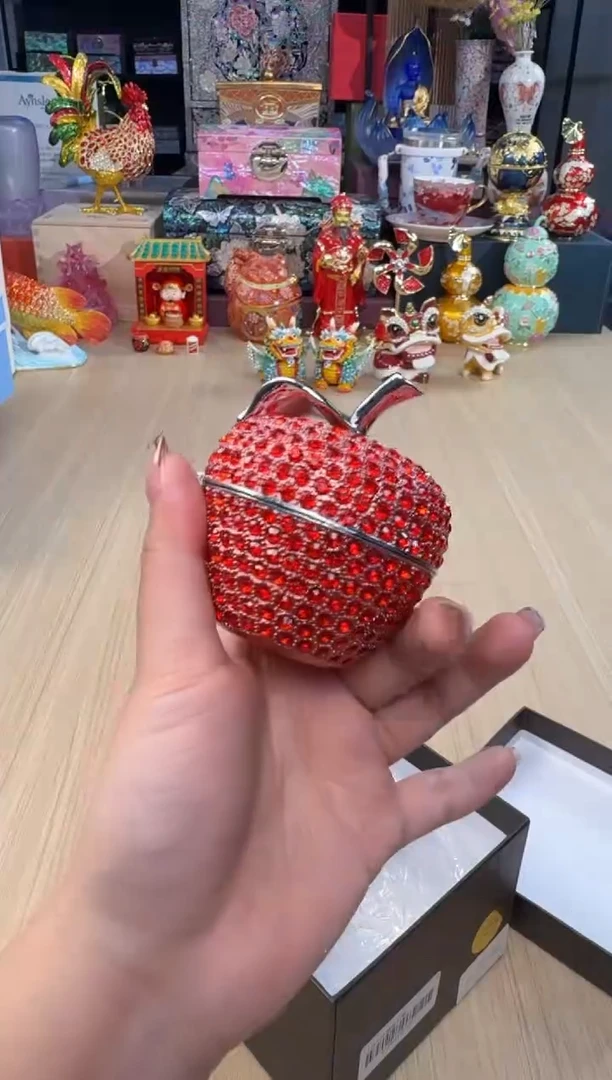 71七宝红色满钻苹果