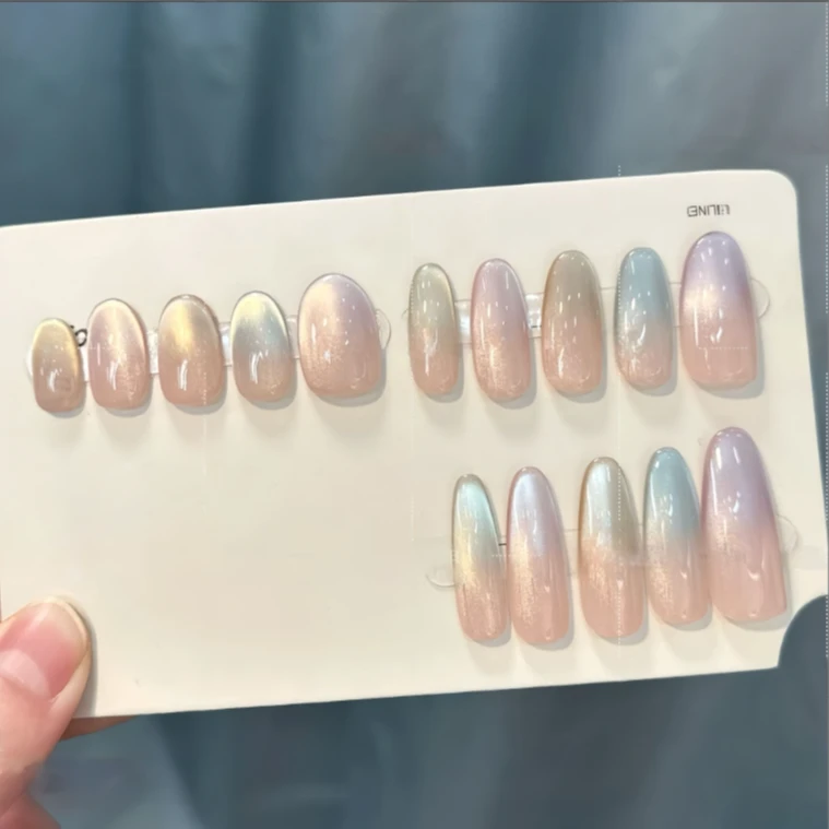 【春日奏鸣】纯手工穿戴甲春夏缤纷幻彩猫眼美甲高级感显白气质贴片