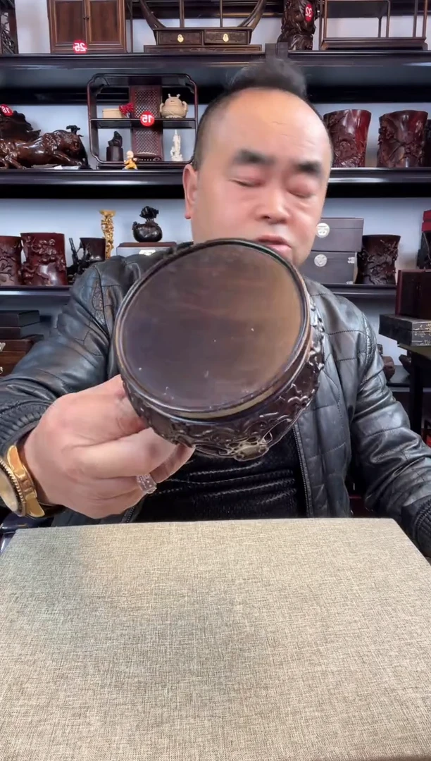 木老李红木工艺品560瑕疵