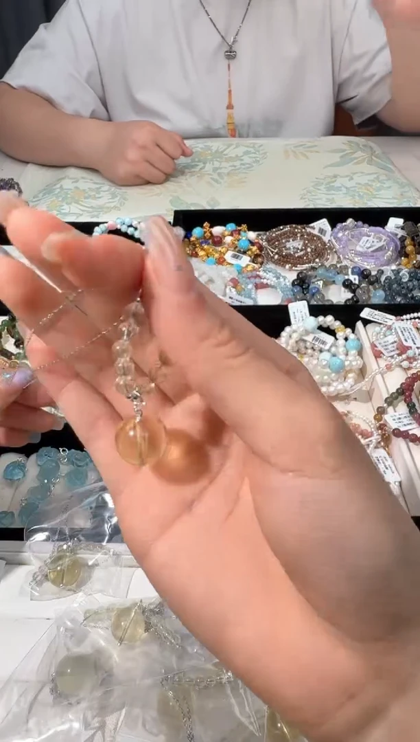 【闪购商品】水晶手链银S925镶嵌F021黄水单珠微笑项链