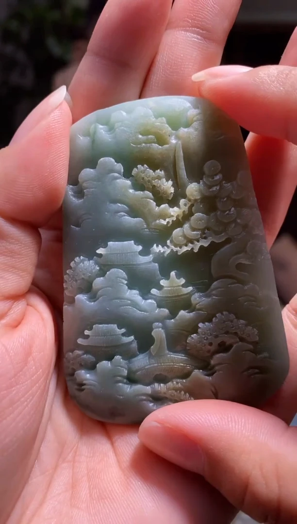 定制翡翠未镶嵌一**烟山水牌