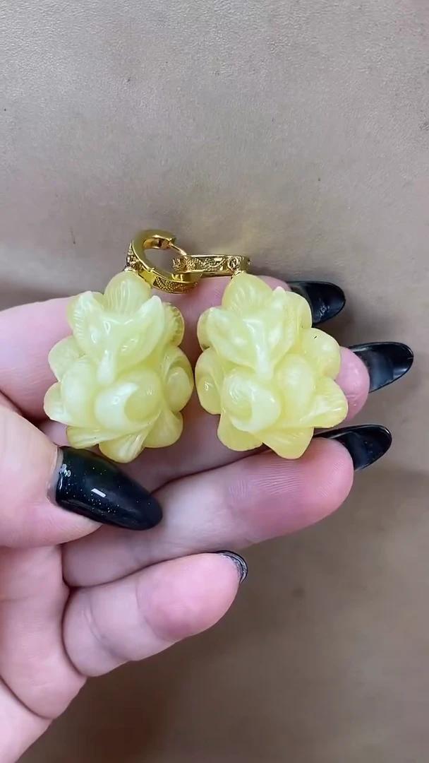 琥珀颈饰未镶嵌耳环