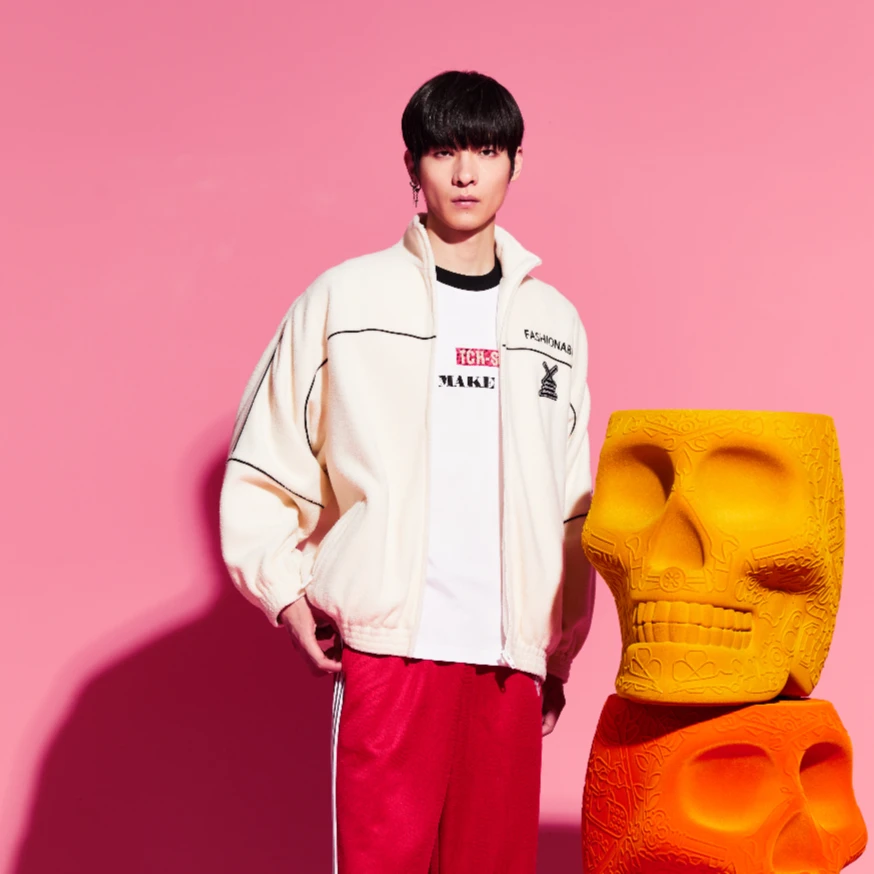 潮牌-烫钻秋冬时尚运动宽松颗粒绒保暖米色外套S69D276010