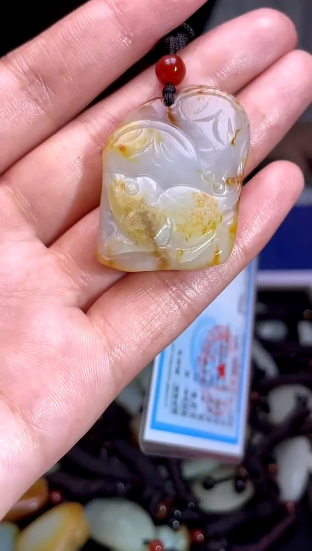 和田玉未镶嵌挂件1