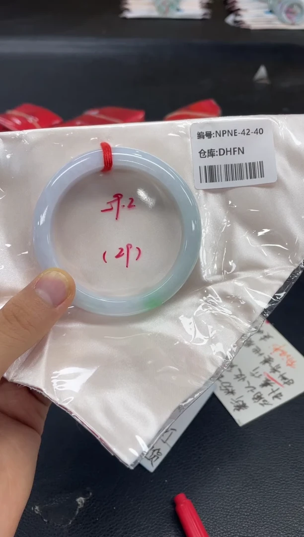 未镶嵌手镯翡翠翡翠手镯
