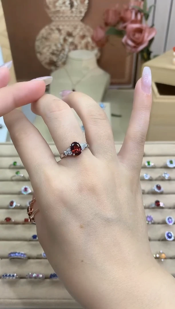 银S925镶嵌戒指石榴石石榴石