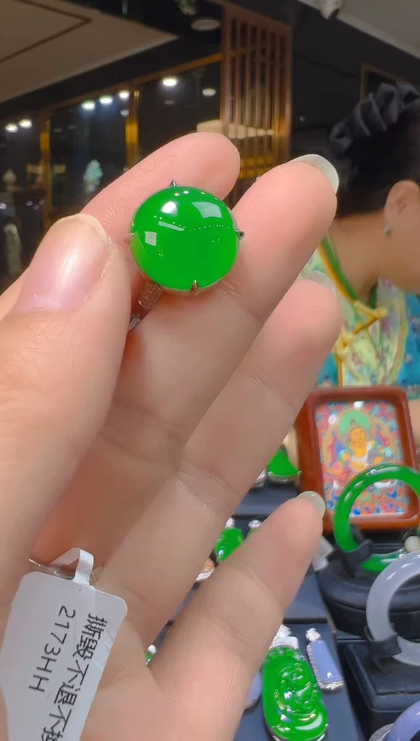 18K金镶嵌戒指翡翠107