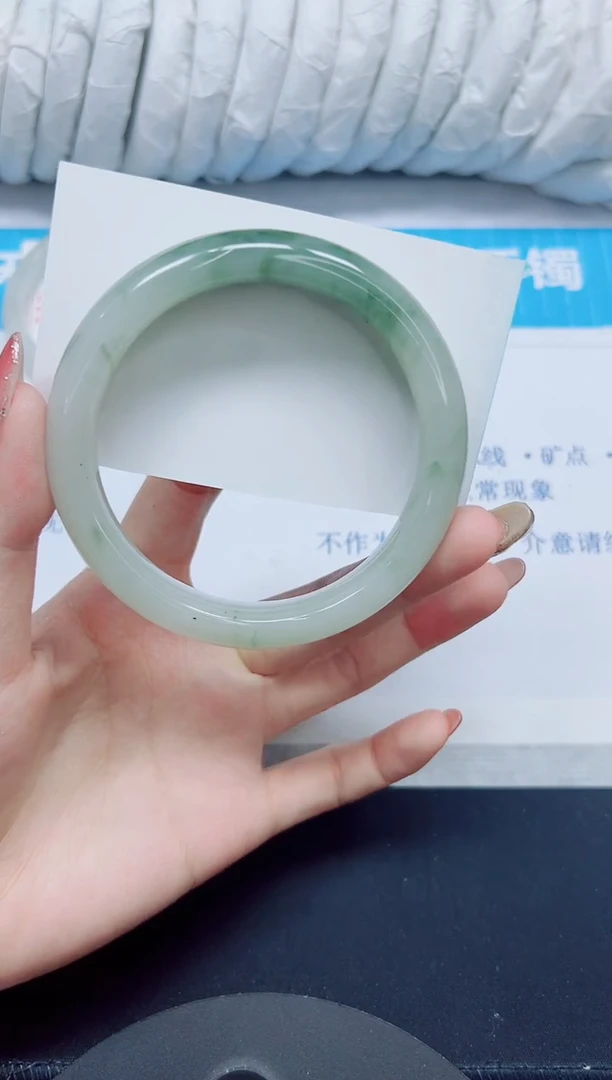 石英质玉手镯未镶嵌59/64