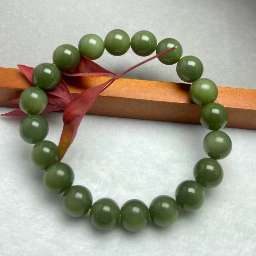和田玉苹果绿手串D026