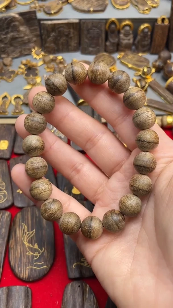 沉香吊坠沉香吊坠41