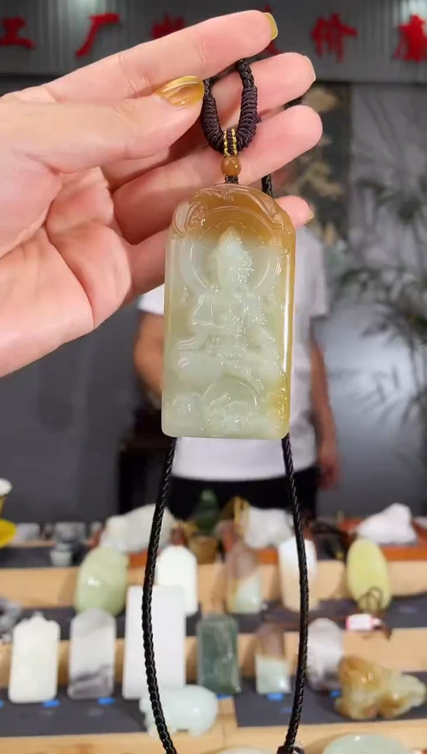 和田玉未镶嵌颈饰1