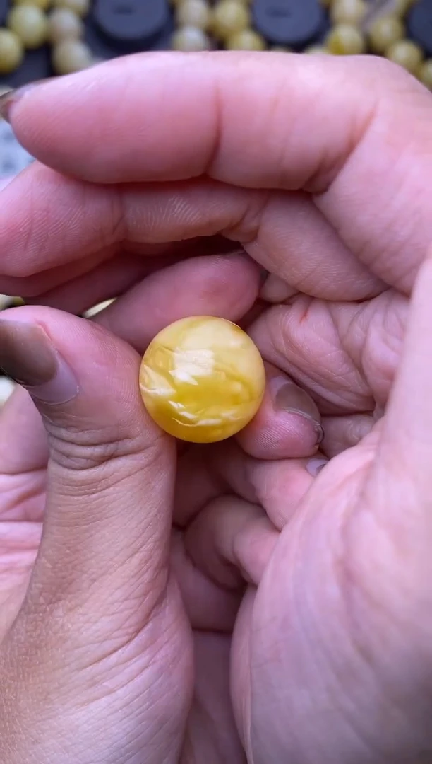 裸石琥珀未镶嵌大小姐珠宝88