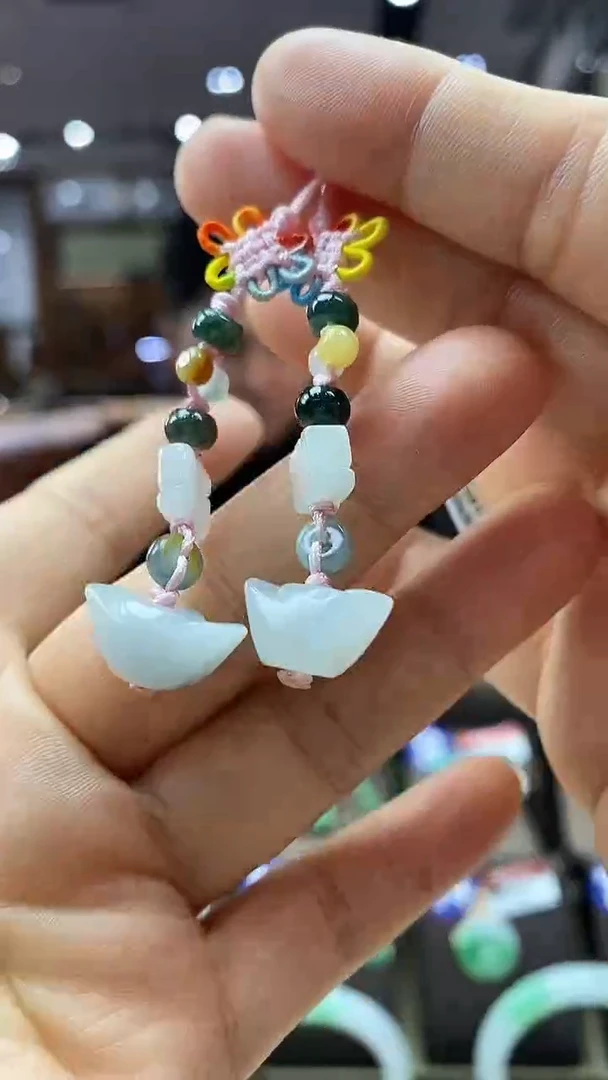 颈饰未镶嵌翡翠花件