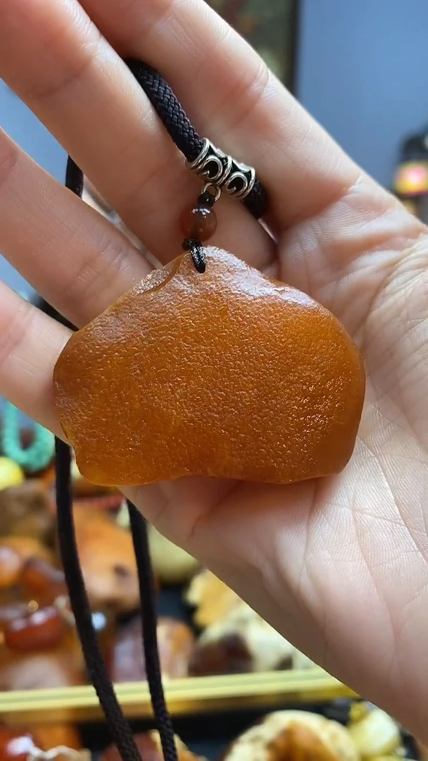 琥珀颈饰未镶嵌吊坠