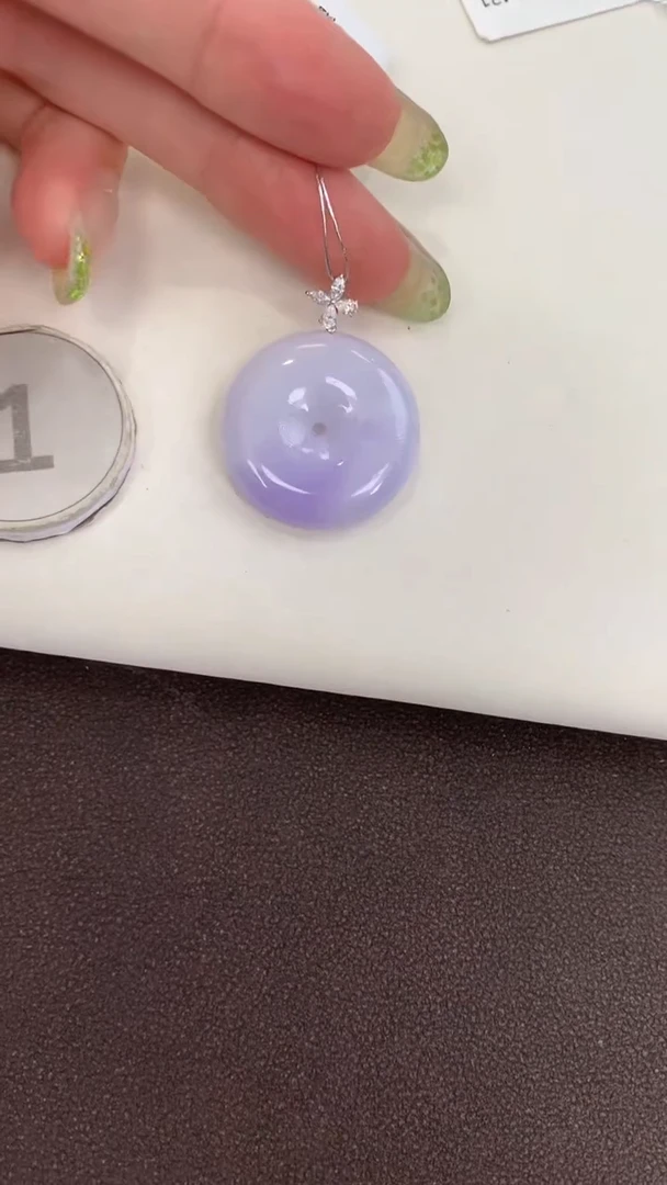 颈饰18K金镶嵌翡翠天然缅甸a货翡翠