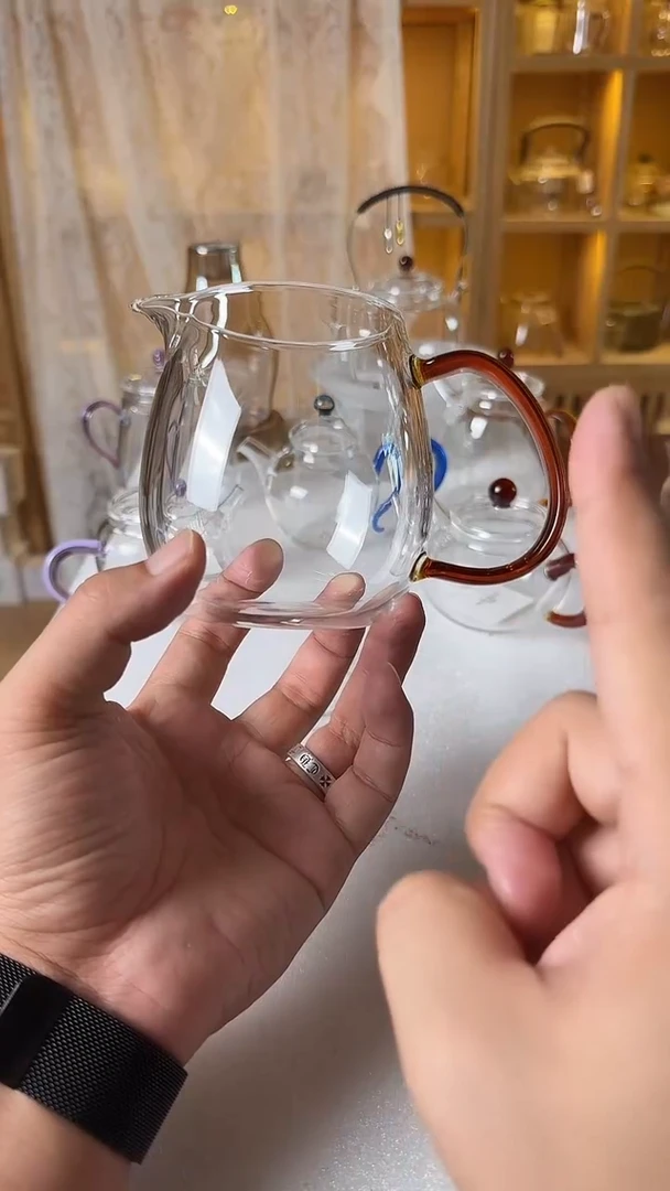 C-15红色。。。。。。。。