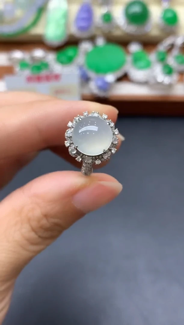 18K金镶嵌戒指翡翠541-中国好珍宝