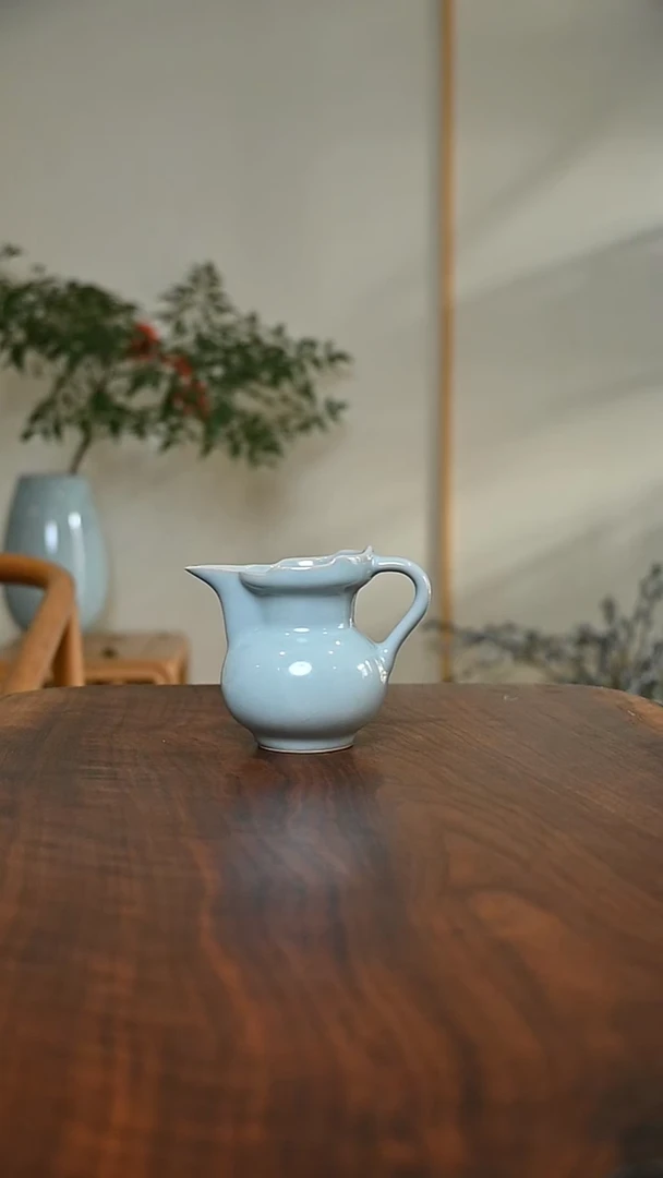 僧帽公道 天青 微瑕 朱家汝窑款