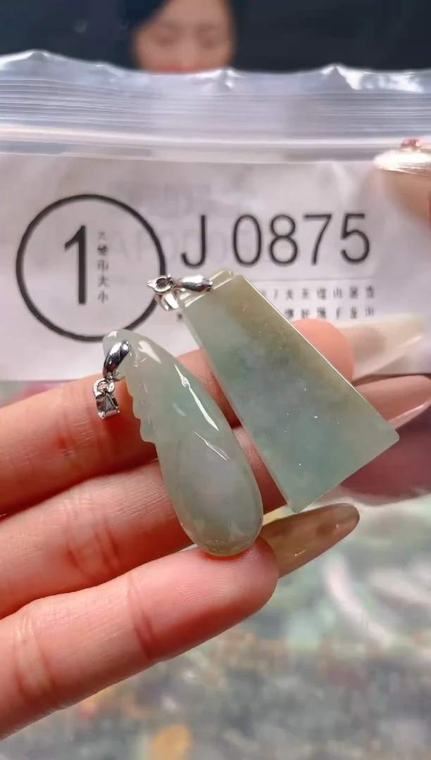 【闪购商品】翡翠颈饰未镶嵌/J/翡翠A货一图一物