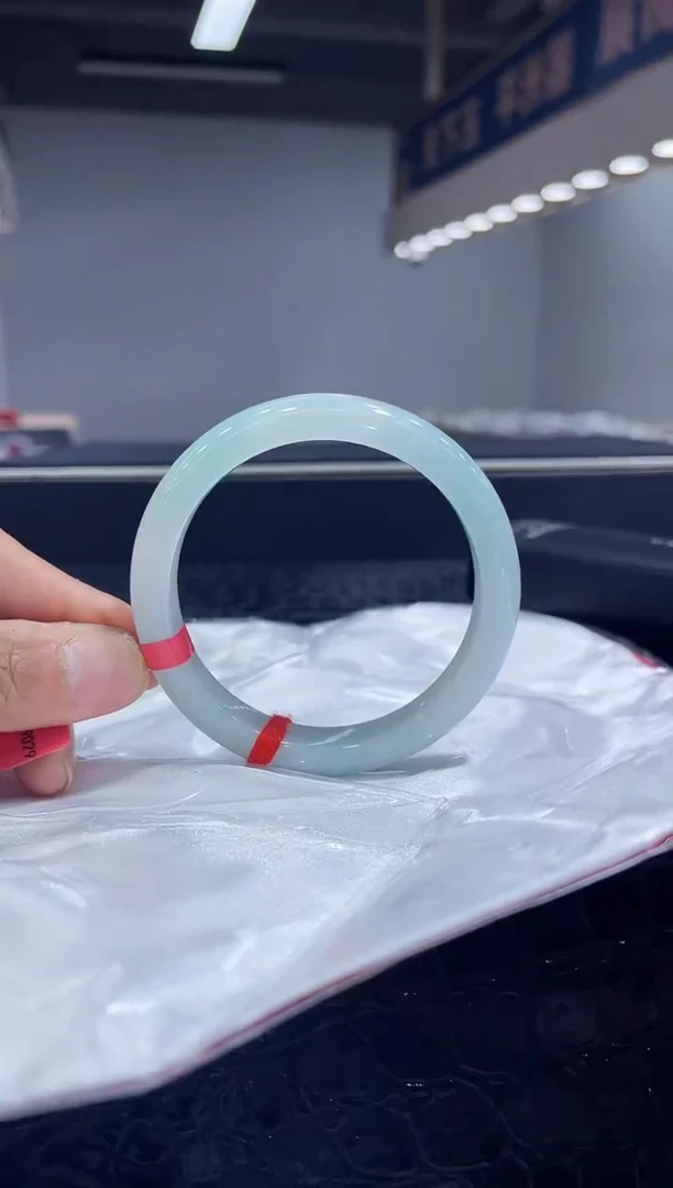 未镶嵌手镯翡翠9