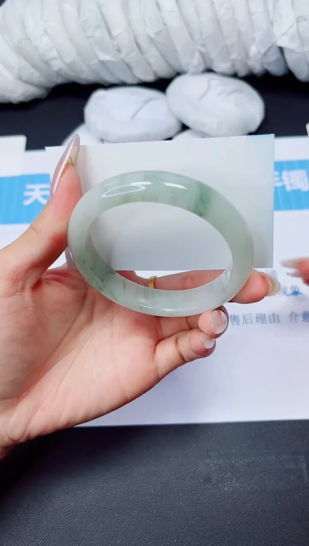 石英质玉手镯未镶嵌136/57