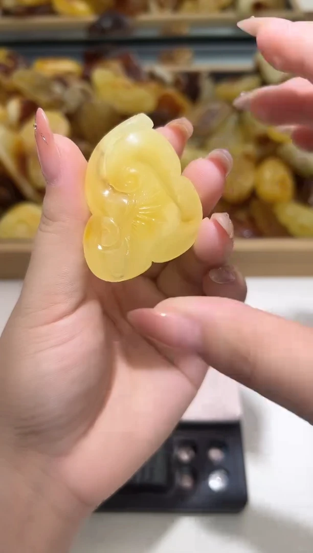 裸石琥珀未镶嵌琥珀蜜蜡吊坠