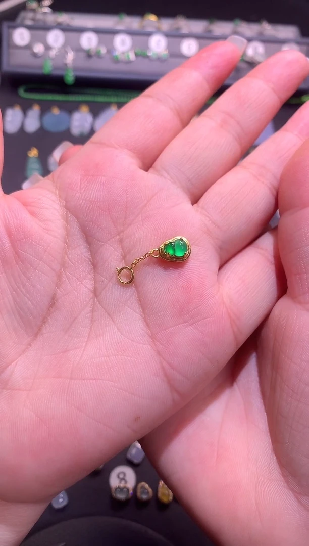 【闪购商品】翡翠颈饰银S925镶嵌111111