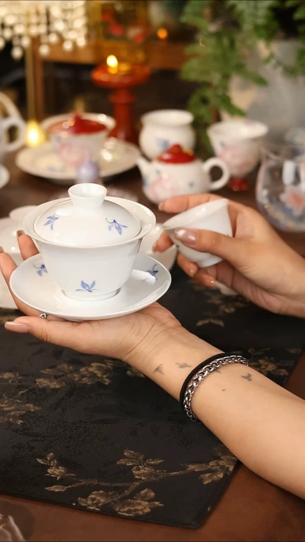 盖碗+杯子*2哈哈哈哈哈哈