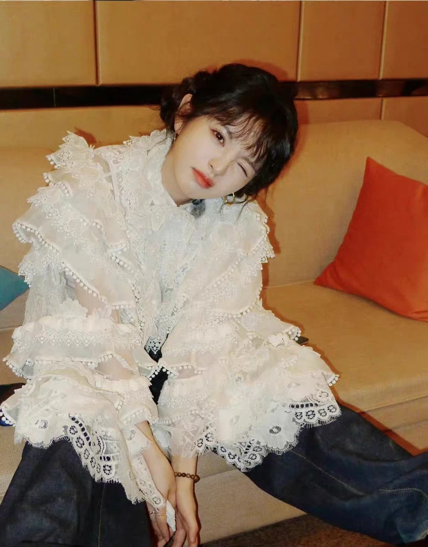 Nice奈一囍轻奢高定走秀新款超重工蕾丝花边喇叭袖宽松上衣衬衫