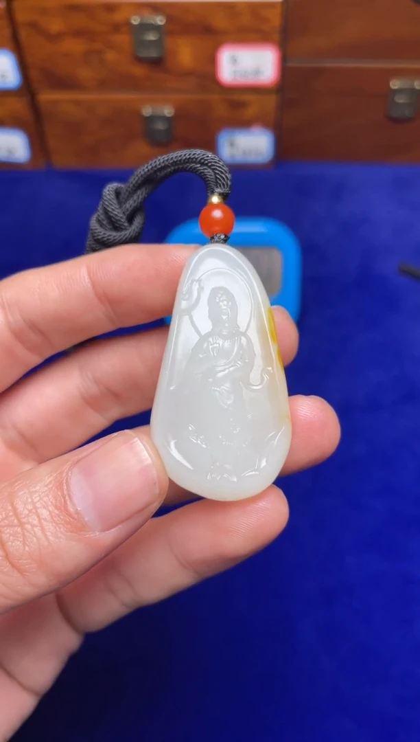 未镶嵌和田玉挂件和田玉