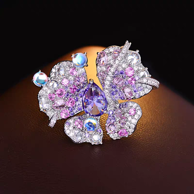 铜合金合成锆石胸针 时尚气质百搭密镶银色蝴蝶胸针5928