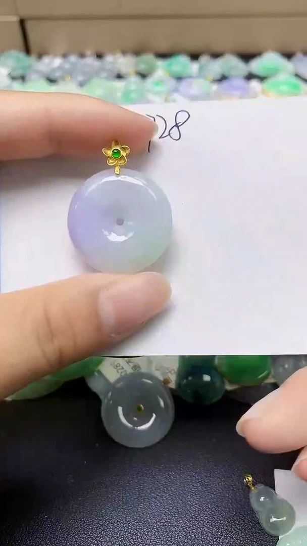 翡翠未镶嵌颈饰天然缅甸翡翠A货