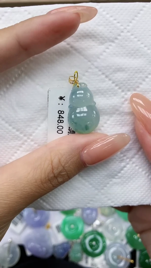 颈饰18K金镶嵌翡翠11111111111