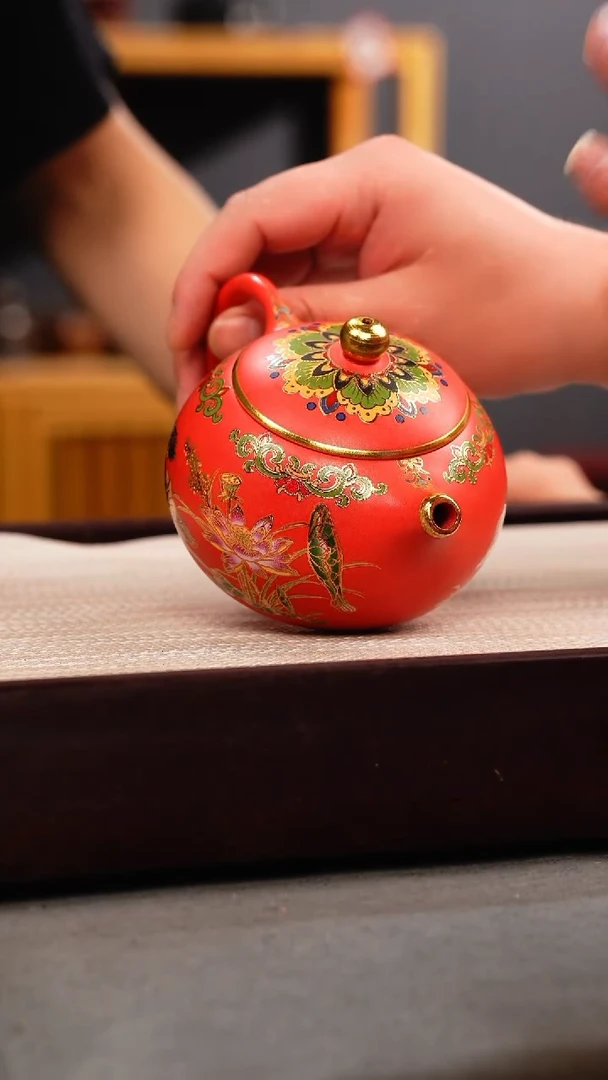 茶壶紫砂玫红朱泥 西施 鸳鸯珐琅彩