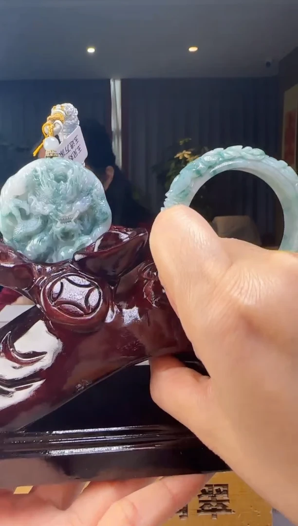 颈饰未镶嵌翡翠配底座YJ@@