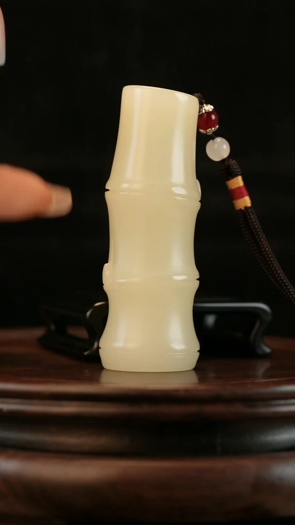 云南石竹叶青雕刻：节节高升