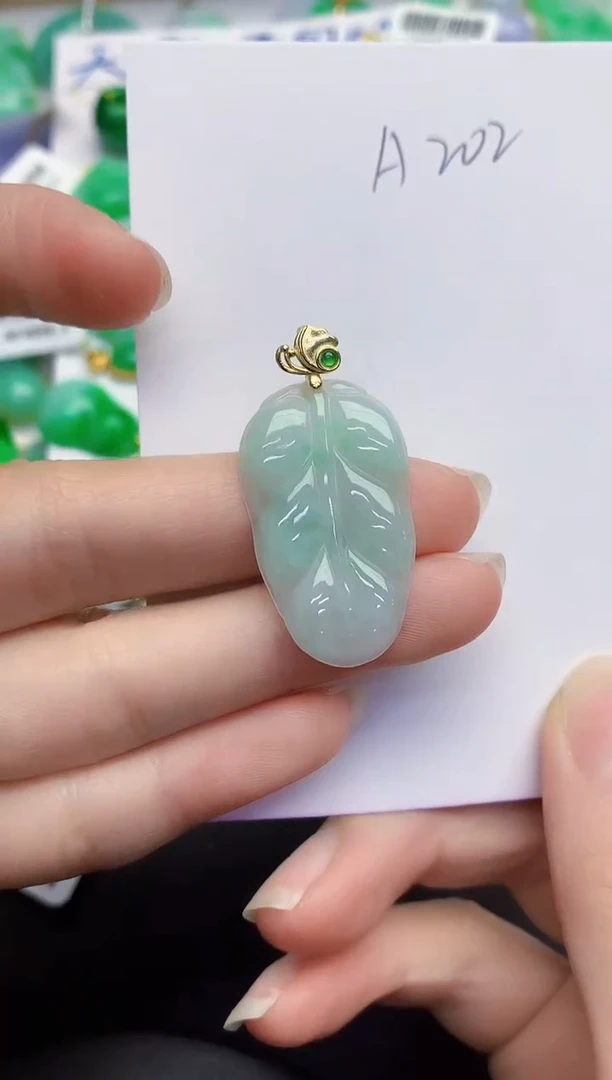 颈饰未镶嵌翡翠缅甸天然翡翠A货