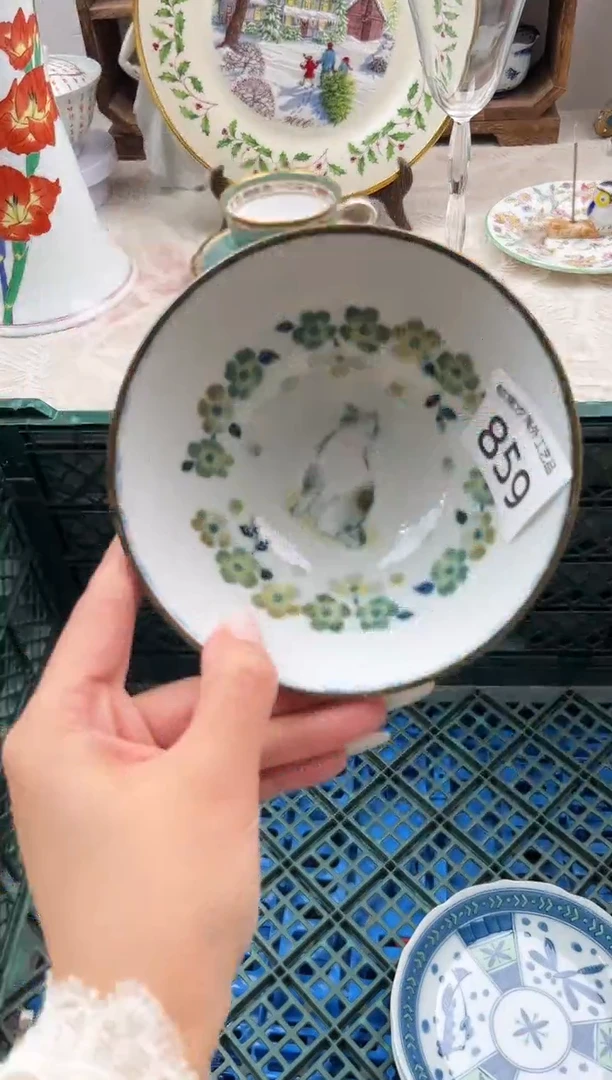 老****sA          859