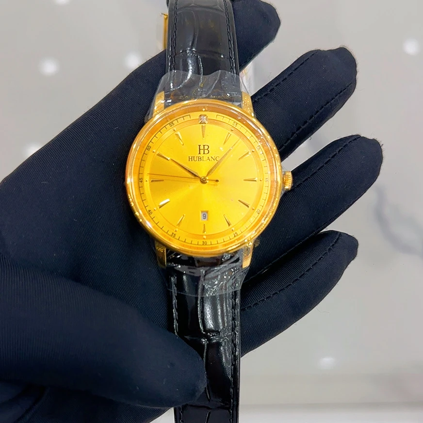 宇/珀剑形指针纪念黄金腕表（0.65克-0.95克）手表金色奢华单表名表