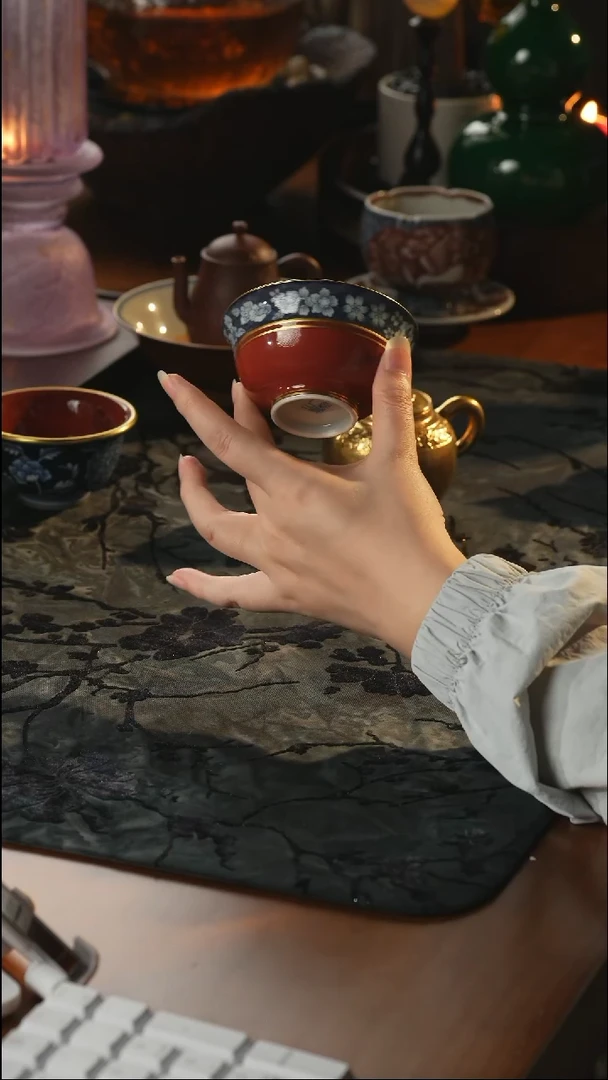 瓷片一如山坊