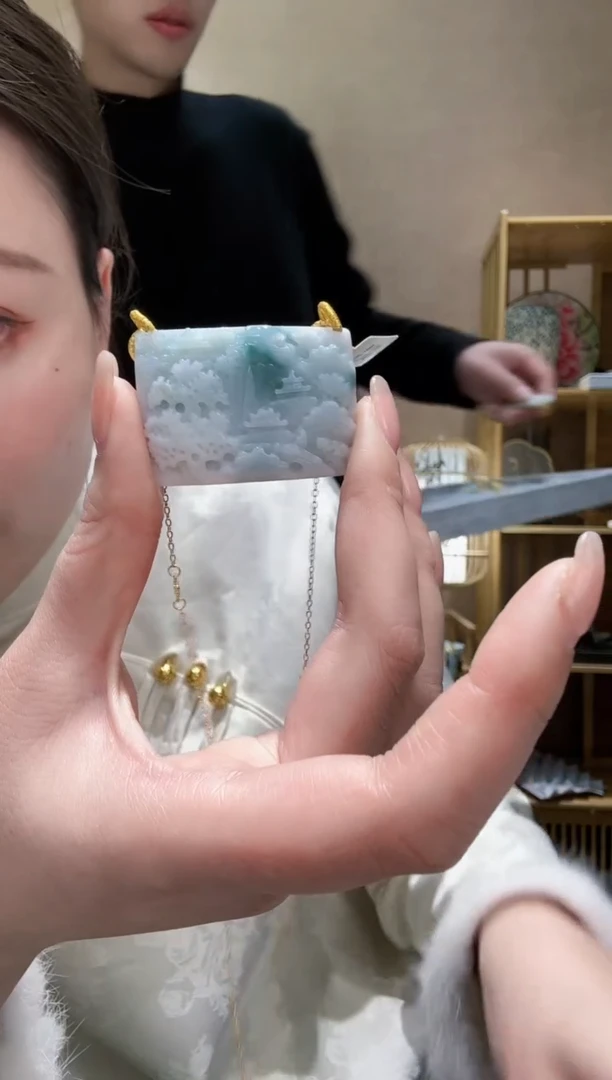 【闪购商品】翡翠颈饰未镶嵌吊坠