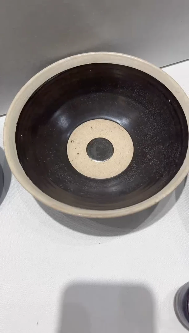 杯磁州*白覆轮大碗