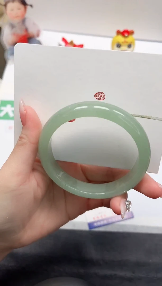 【闪购商品】石英质玉手镯未镶嵌14-60