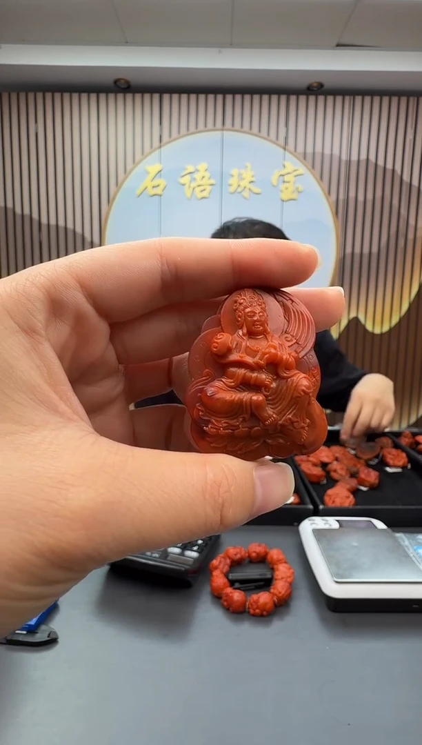 未镶嵌雕刻南红玛瑙151ZB0912产品一个